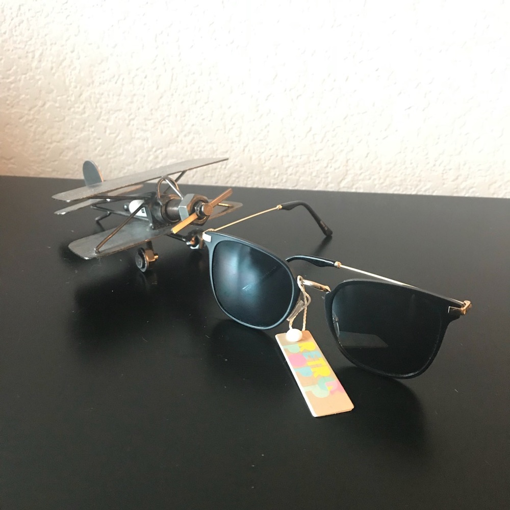 Black and Gold Retro POP Sunglasses NWT